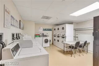 Photo #4: 2400862 Listing