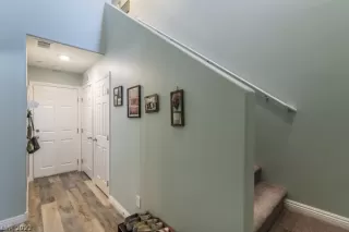 Photo #4: 2400876 Listing 