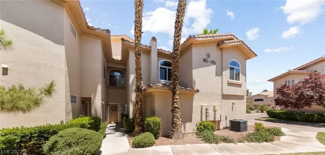 MLS: 2400879 Condo For Sale