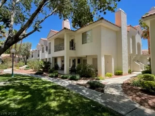 Photo #2: 2400908 Listing