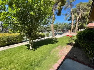 Photo #3: 2400985 Listing