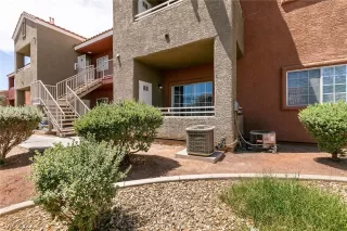 Photo #1: 2401030 Listing 