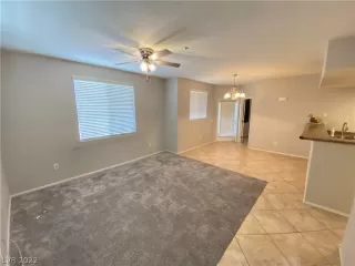 Photo #2: 2401033 Listing