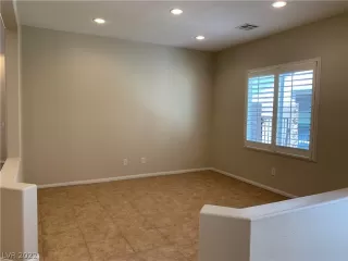 Photo #2: 2401117 Listing 