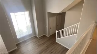 Photo #3: 2401217 Listing 