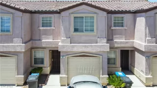 Photo #2: 2401252 Listing