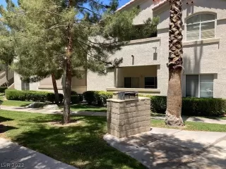 Photo #4: 2401287 Listing 