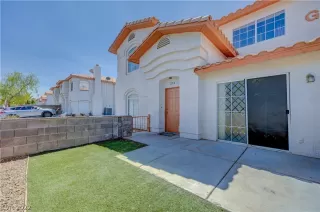 Photo #1: 2401288 Listing 