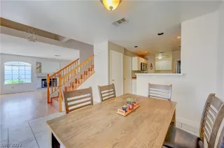 Photo #5: 2401288 Listing 