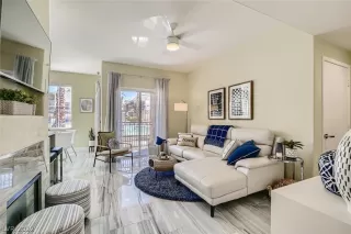 Photo #3: 2401307 Listing 