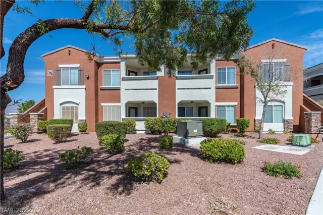 MLS: 2401381 Condo For Sale