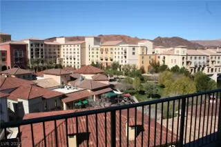 Photo #3: 2401427 Listing 