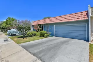 Photo #1: 2401438 Listing