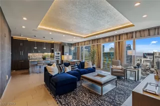 Photo #3: 2401472 Listing 