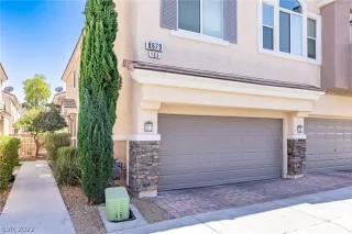 Photo #2: 2401478 Listing