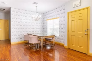 Photo #4: 2401478 Listing