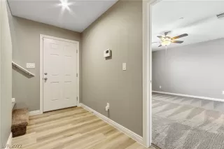 Photo #3: 2401500 Listing 