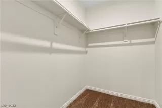 Photo #5: 2401500 Listing 