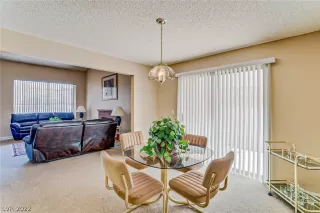 Photo #6: 2401523 Listing