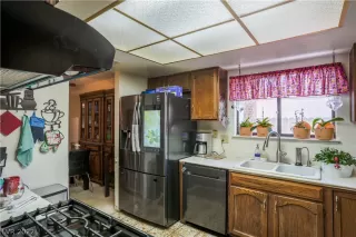 Photo #1: 2401554 Listing 