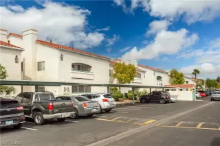 Photo #1: 2401558 Listing