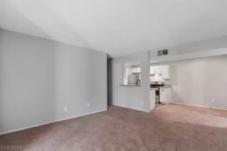 Photo #2: 2401580 Listing 