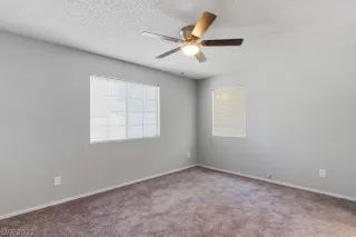 Photo #6: 2401580 Listing 