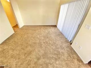 Photo #2: 2401655 Listing 