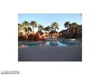 Photo #3: 2401723 Listing