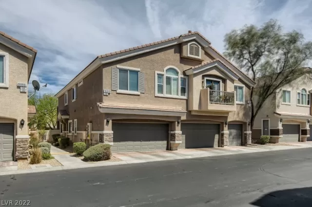 MLS: 2401753 Condo For Sale