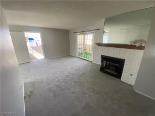 Photo #2: 2401804 Listing