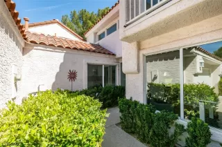 Photo #4: 2401816 Listing