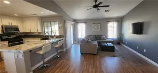 Photo #4: 2401865 Listing