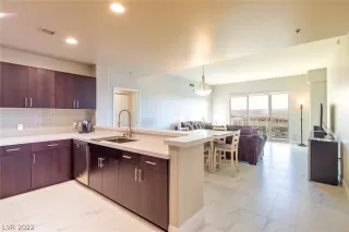 Photo #2: 2401890 Listing 