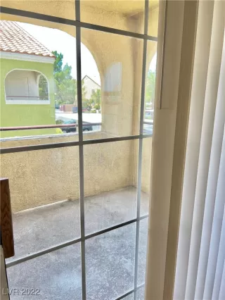 Photo #5: 2401893 Listing 