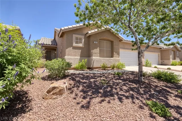 MLS: 2401954 Condo For Sale