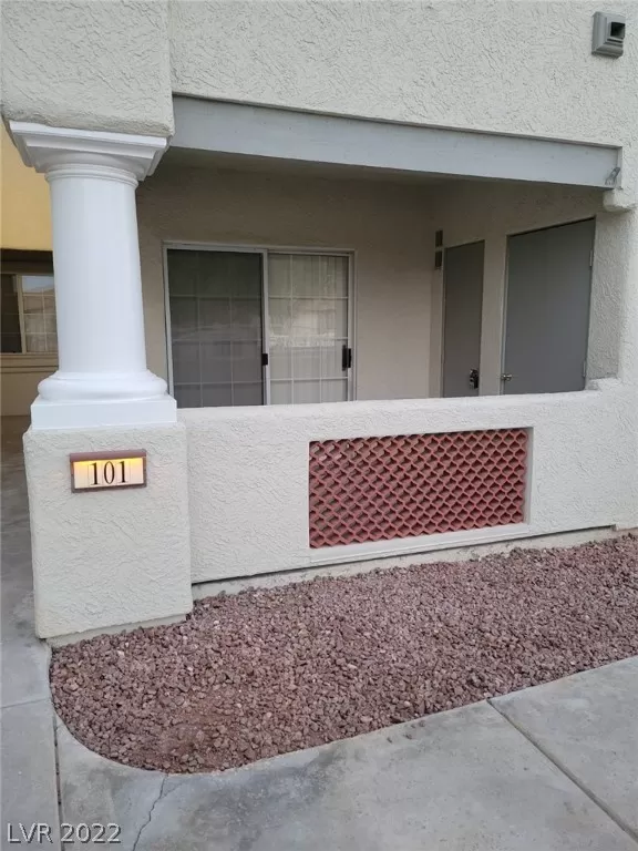 MLS: 2401958 Condo For Sale