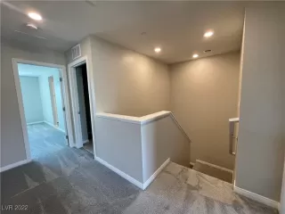 Photo #6: 2402032 Listing 