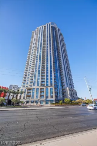 Photo #1: 2402053 Listing 