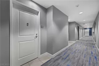 Photo #6: 2402053 Listing 