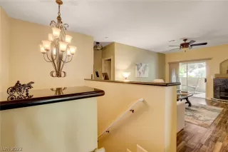 Photo #6: 2402097 Listing