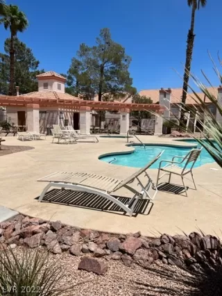 Photo #1: 2402264 Listing