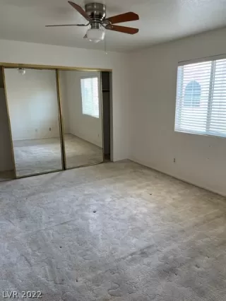 Photo #6: 2402264 Listing