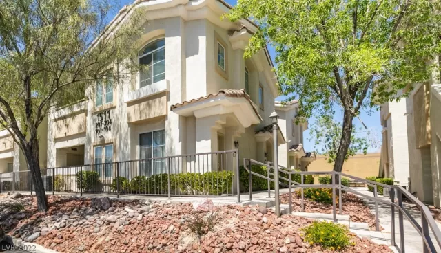 MLS: 2402290 Condo For Sale