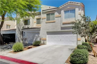 Photo #2: 2402305 Listing