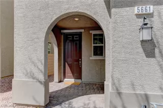 Photo #2: 2402376 Listing