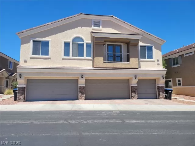 MLS: 2402406 Condo For Sale