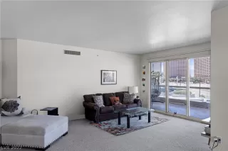 Photo #1: 2402409 Listing 