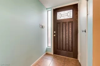 Photo #2: 2402419 Listing 