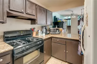 Photo #6: 2402419 Listing 